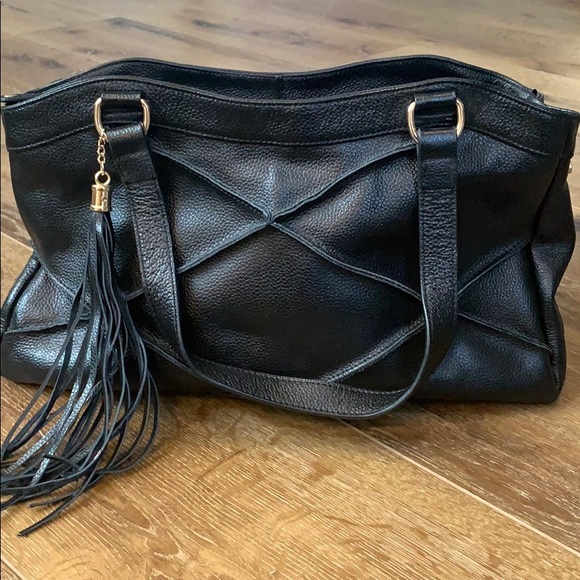 Nyla Noor pebbled black bag - Picture 1 of 4